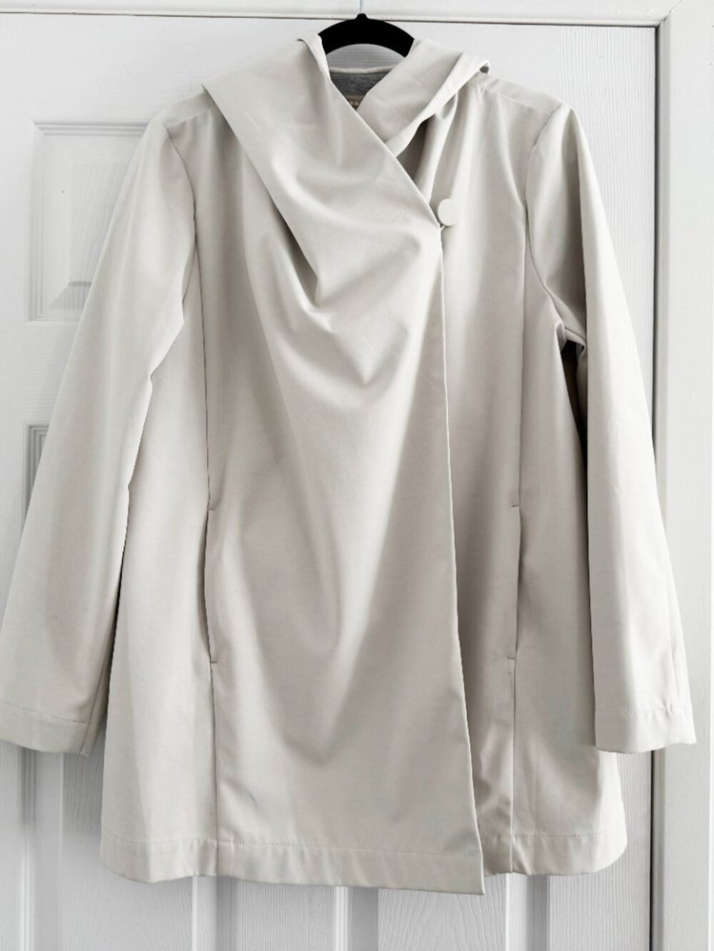 Stefanel Hooded Jacket in Off-White/Pale Grey, size large